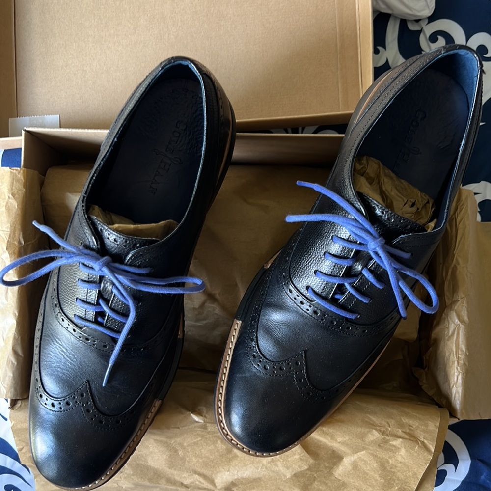 Mens Cole Haan wingtip shoes